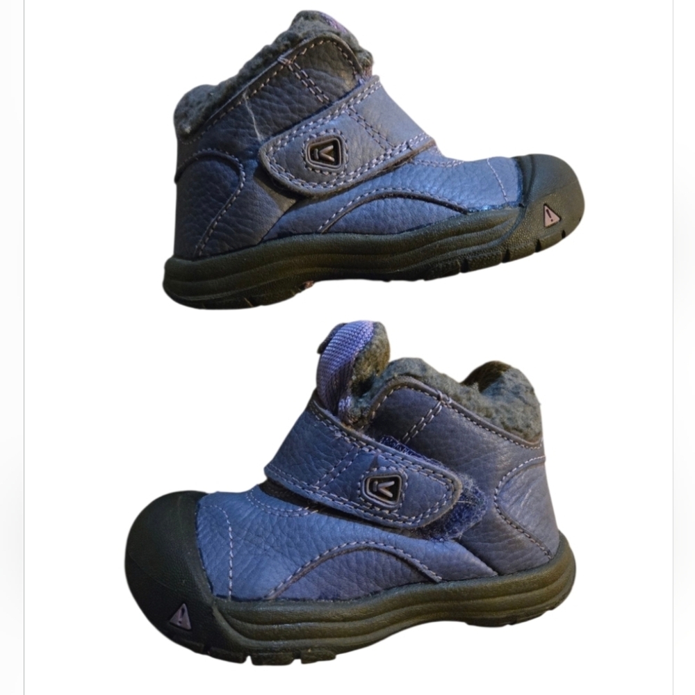 Keen Girl, Size 7 Periwinkle Purple Winter Snow Boots